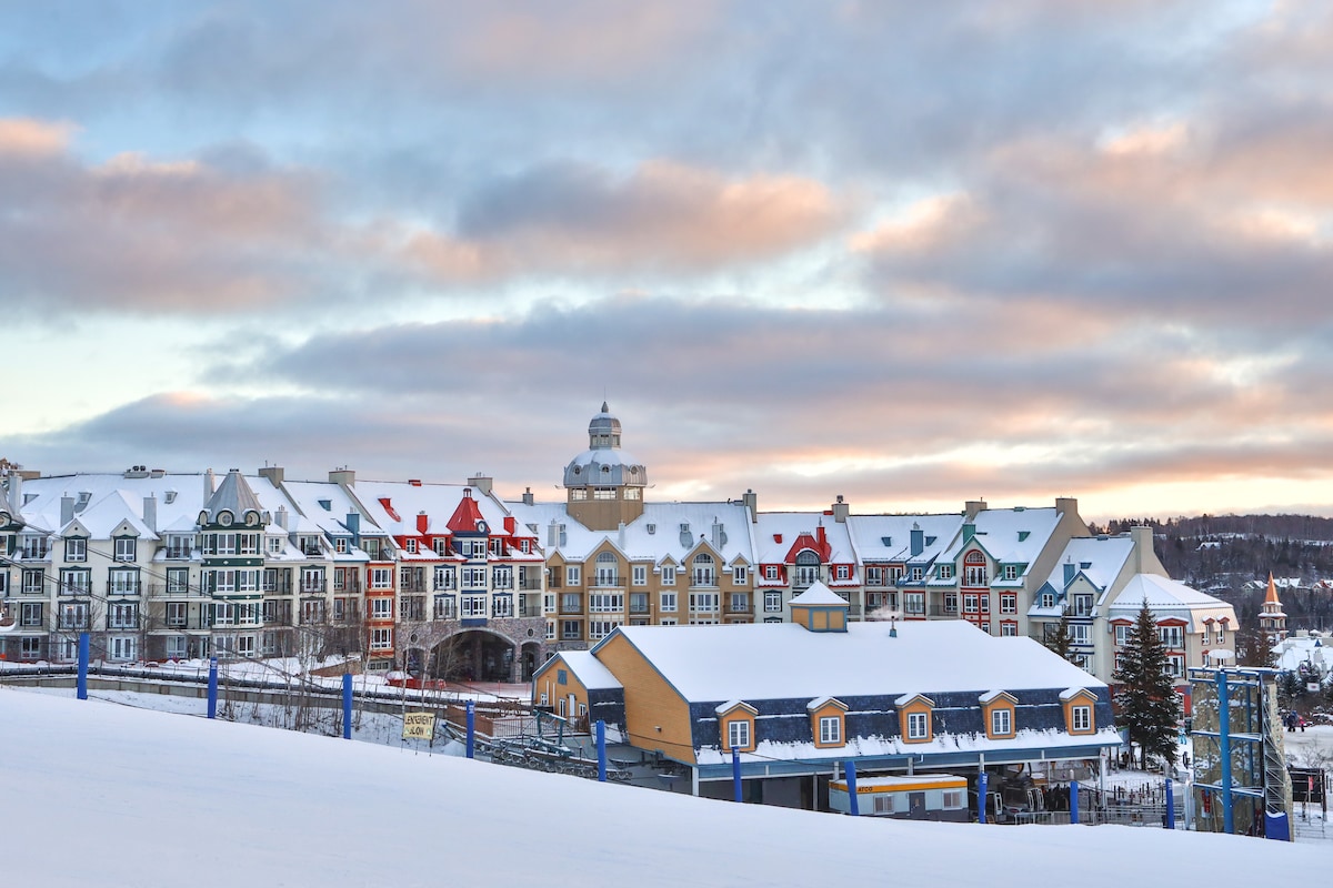 Sommet des Neiges 2 bedrooms condo in Tremblant