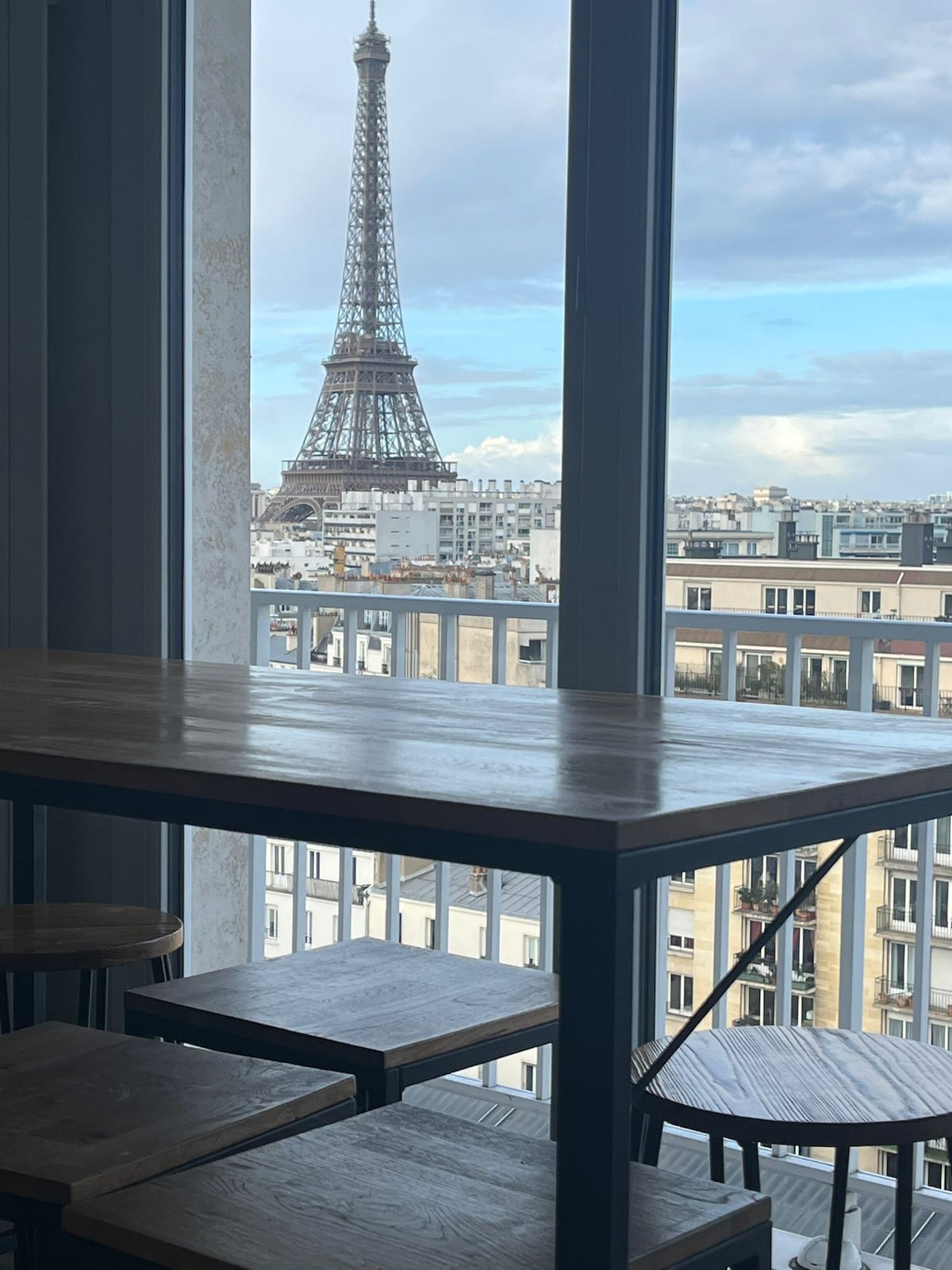 Eiffel Tower Magical View : Fabulous 1 BR !