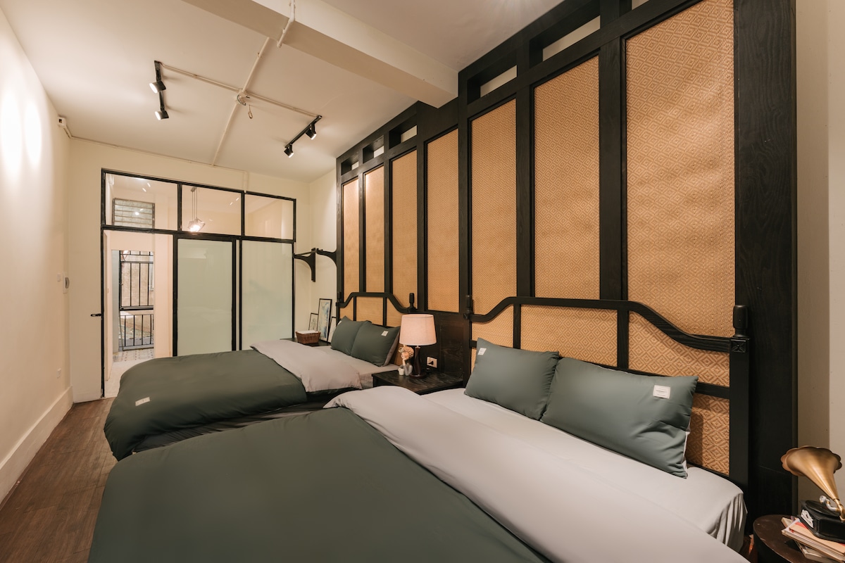 5 Bedrooms Apt-Big Rooftop-3mins to Hoan Kiem Lake