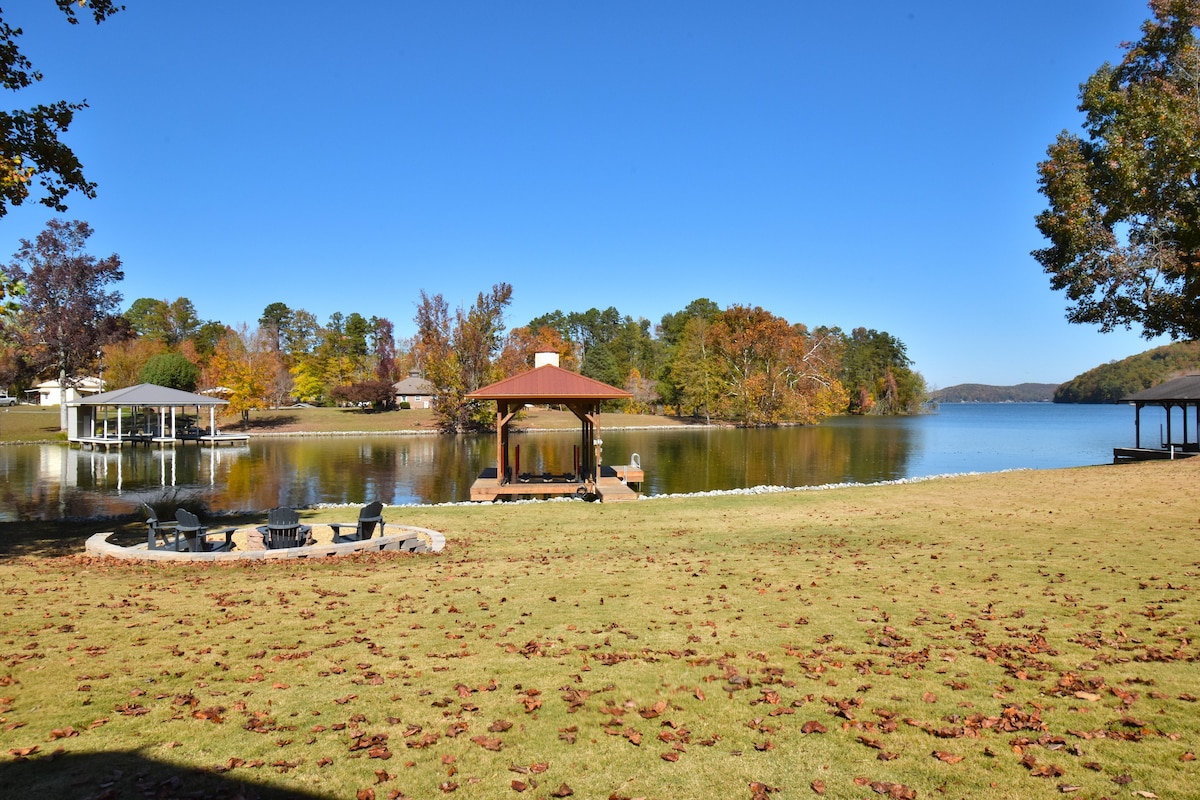 ‘The Rector Creek Retreat’ on Watts Bar Lake