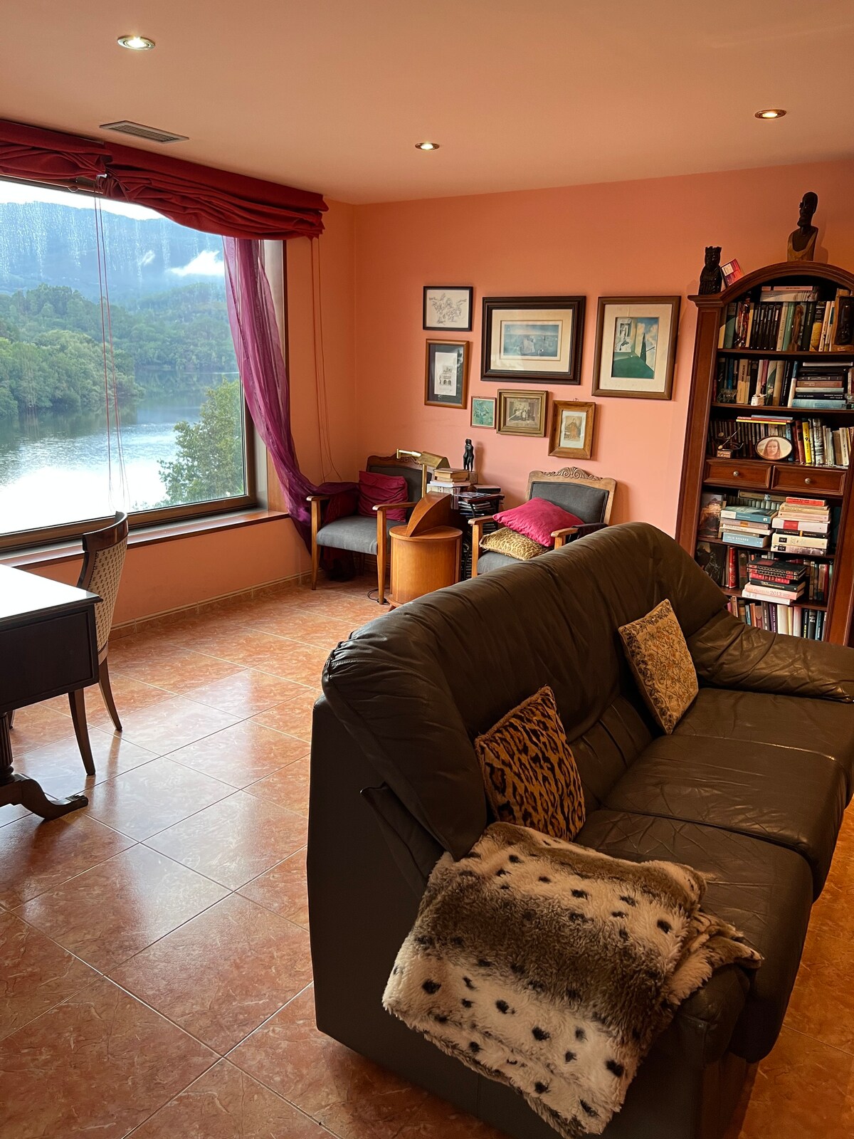 Casa con Vistas al
Río Miño
Cortegada Ourense