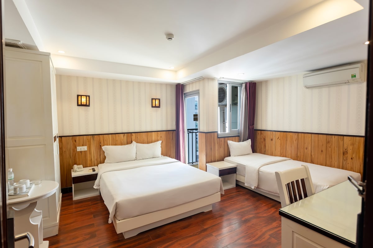Cozy room in 3 Star hotel -FREE POOL-city centre