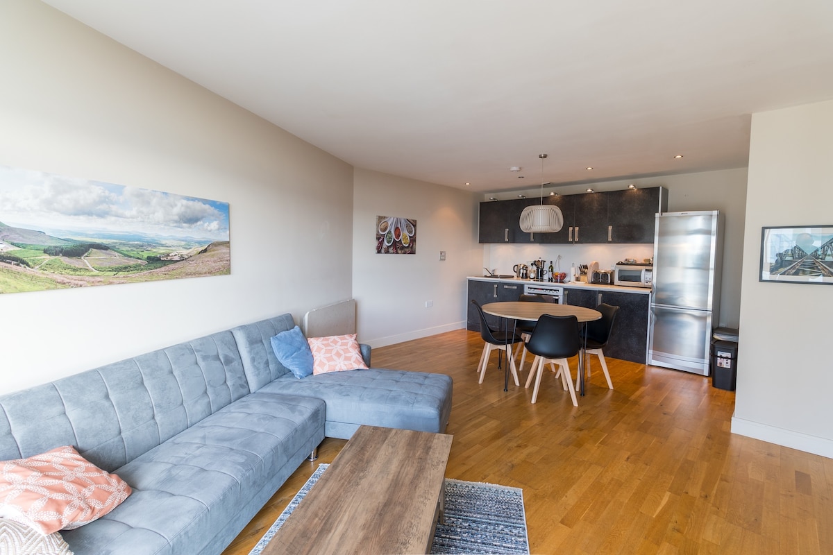 Modern Apartment. Central in Cardiff City Centre