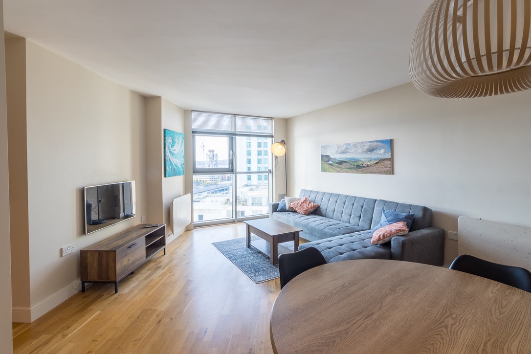 Modern Apartment. Central in Cardiff City Centre