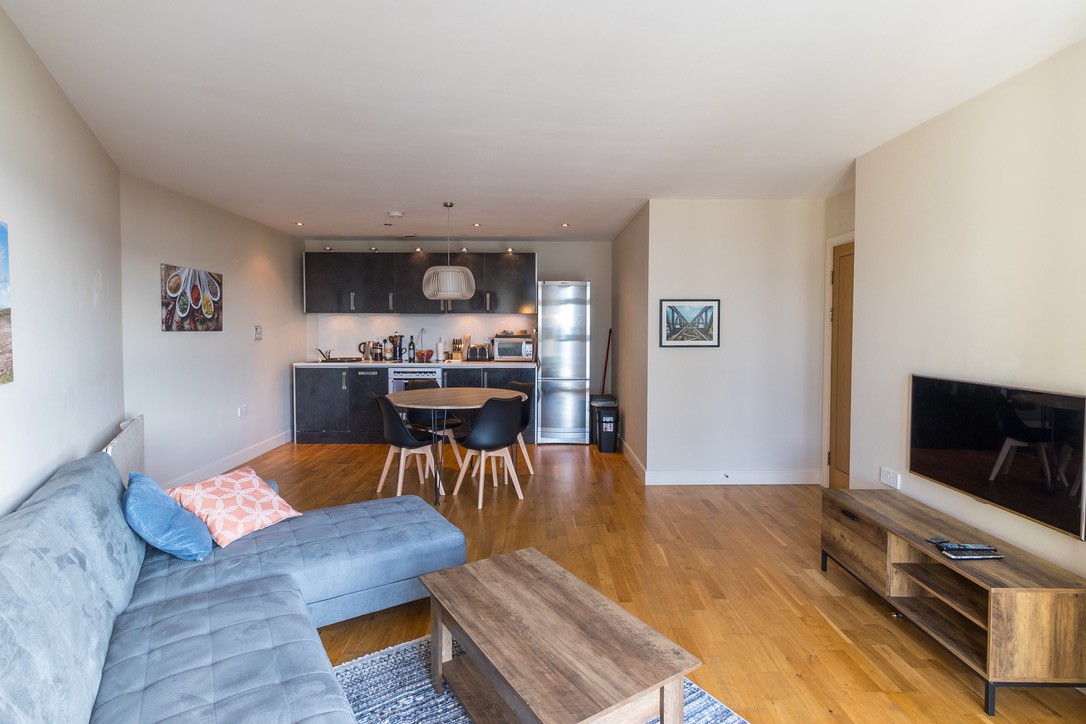 Modern Apartment. Central in Cardiff City Centre