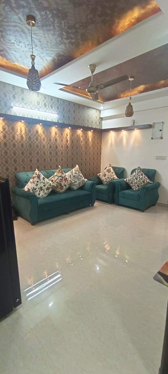 2 bhk flat ( Sanya's Ghonsla )