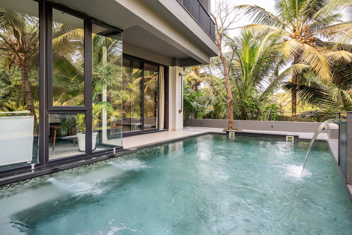 7bhk Spanish Luxury Villa with Pvt Pool near beach