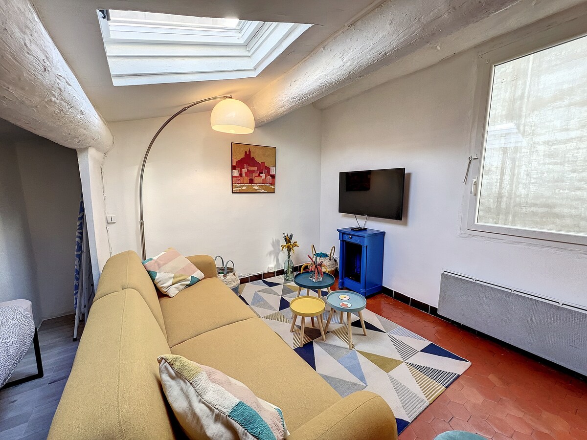 Loft de Charme au Vieux-Port, Place aux Huiles