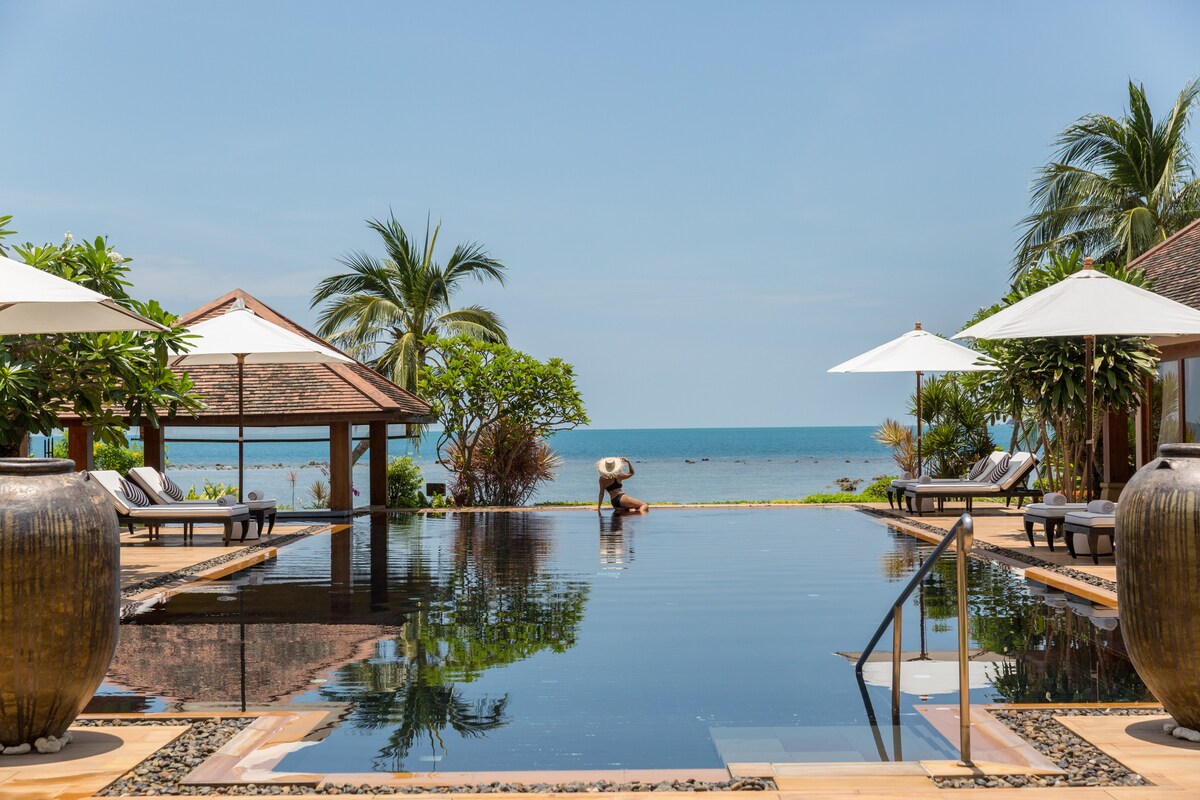 4BR Baan Wanora Beachfront