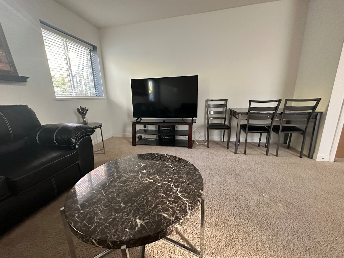 A cozy Airbnb/2BR/Airport/Easton/