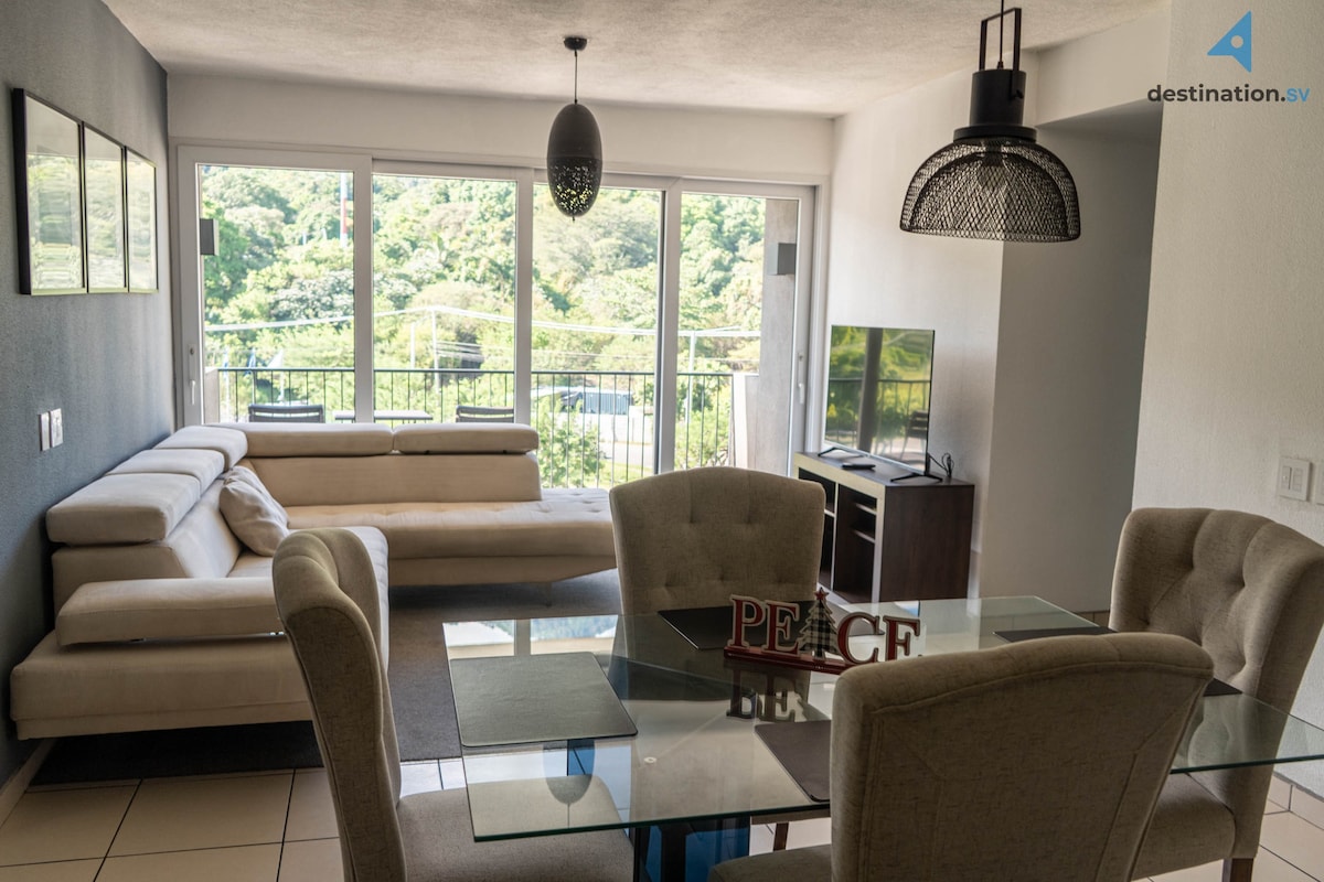 Family apartment with mountain views, El Salvador