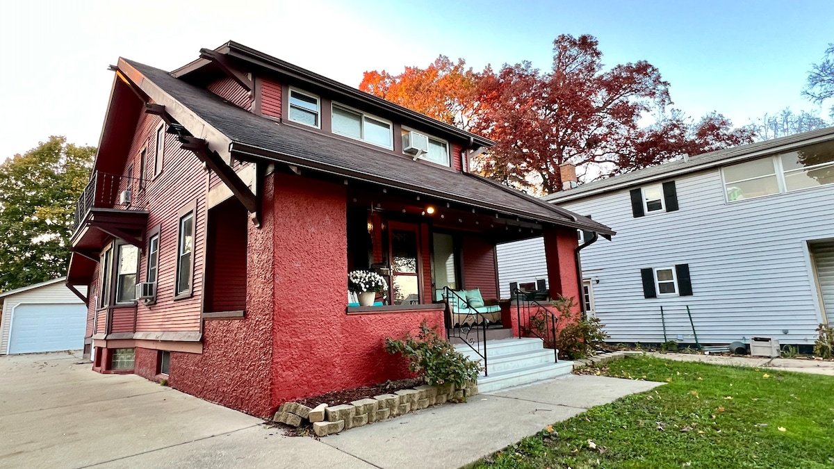 Red Rover Bungalow