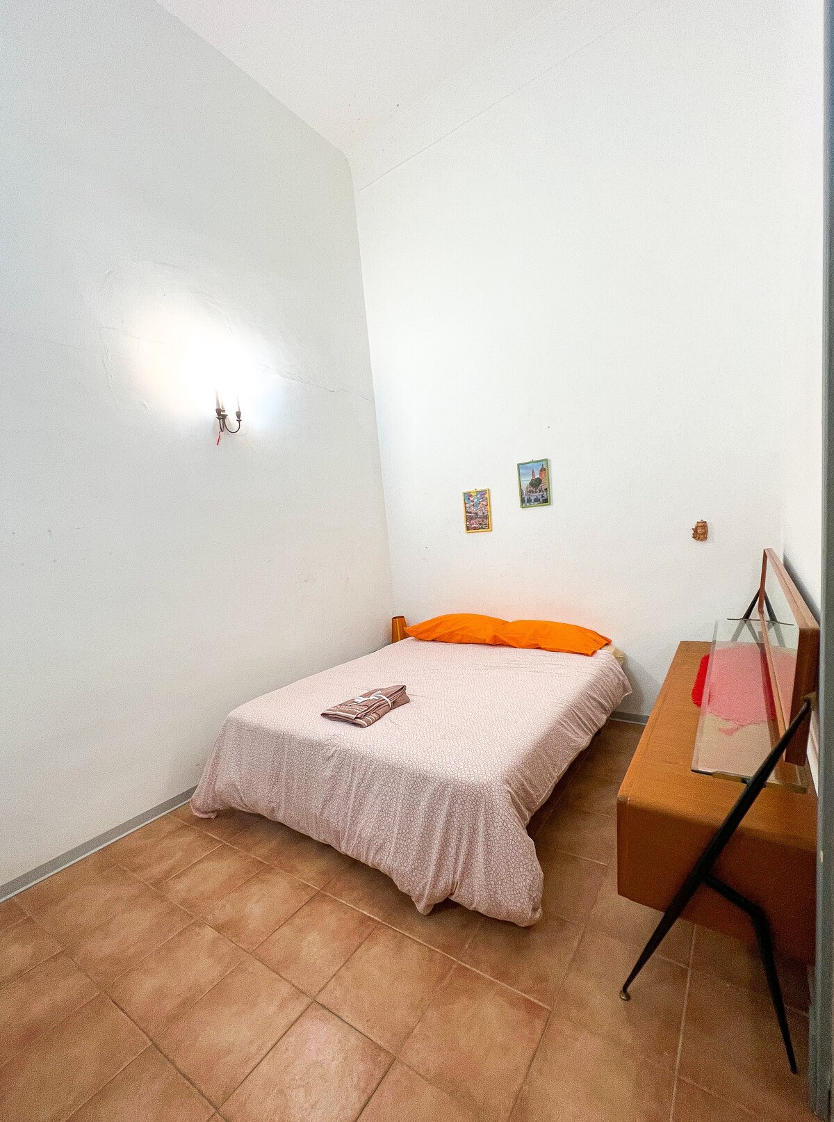 Cozy Room in city center Catania