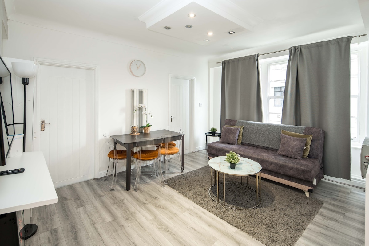 Centrally-Located Gem in Marble Arch, London