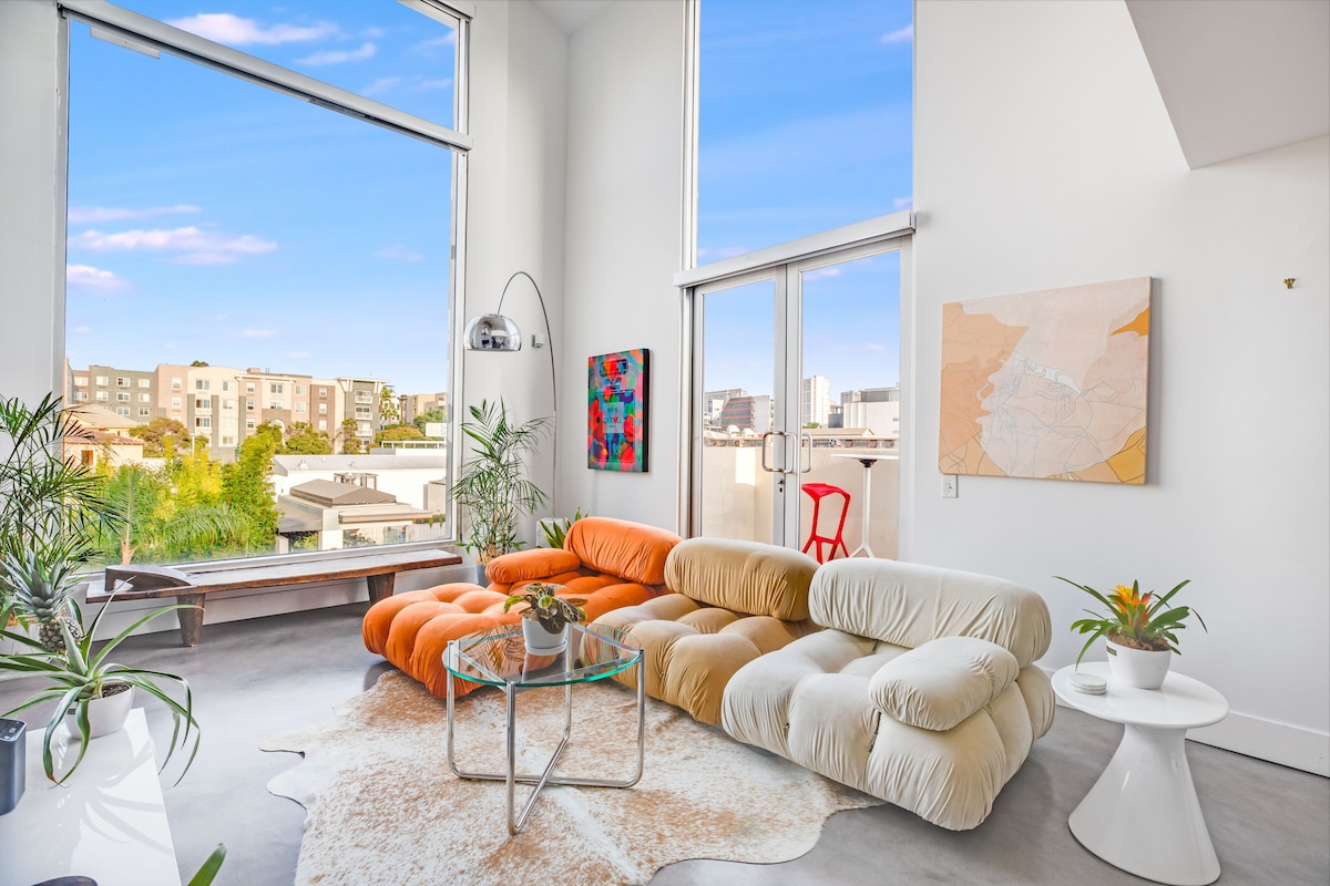 Contemporary Loft with Harbor & City Views