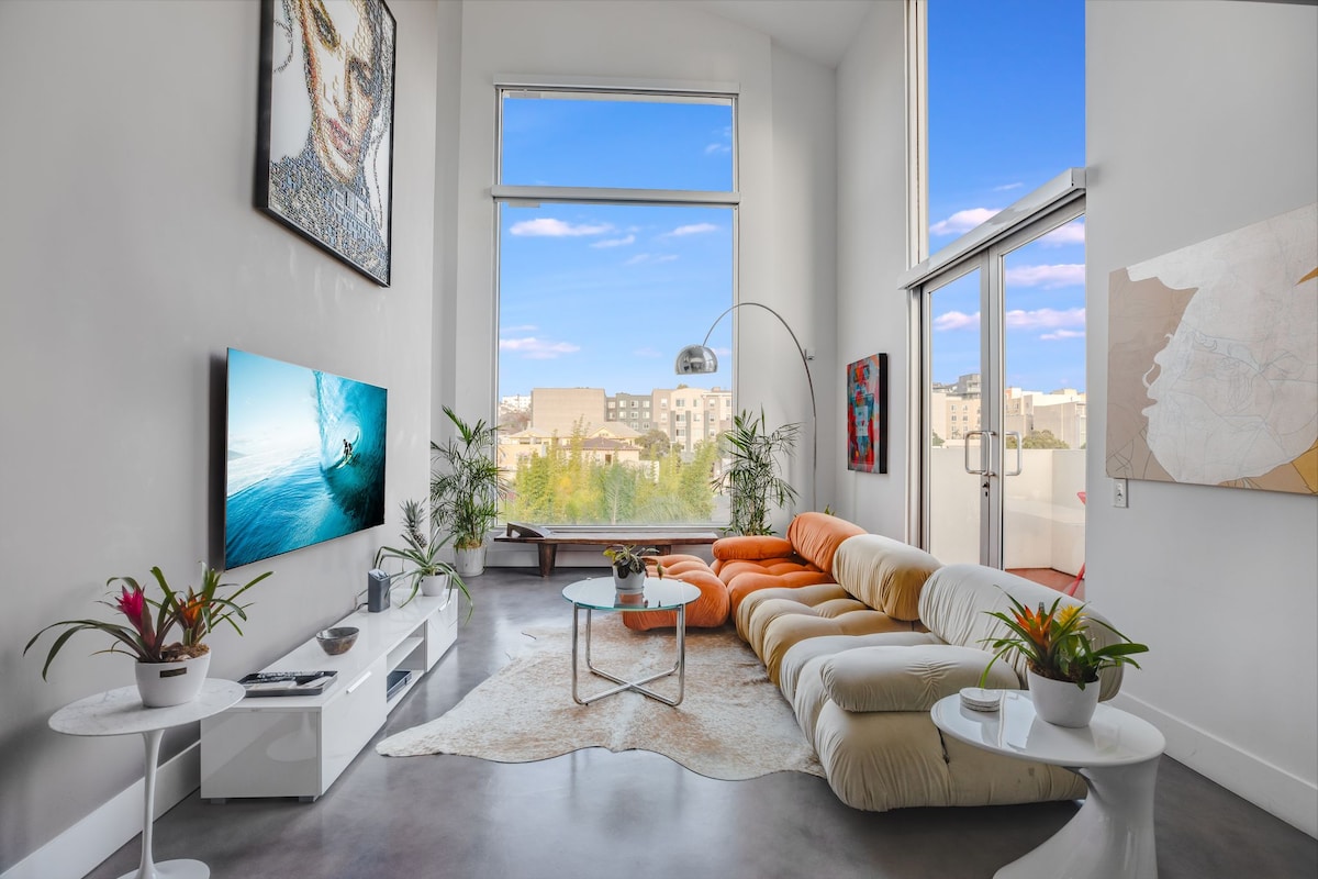 Contemporary Loft with Harbor & City Views