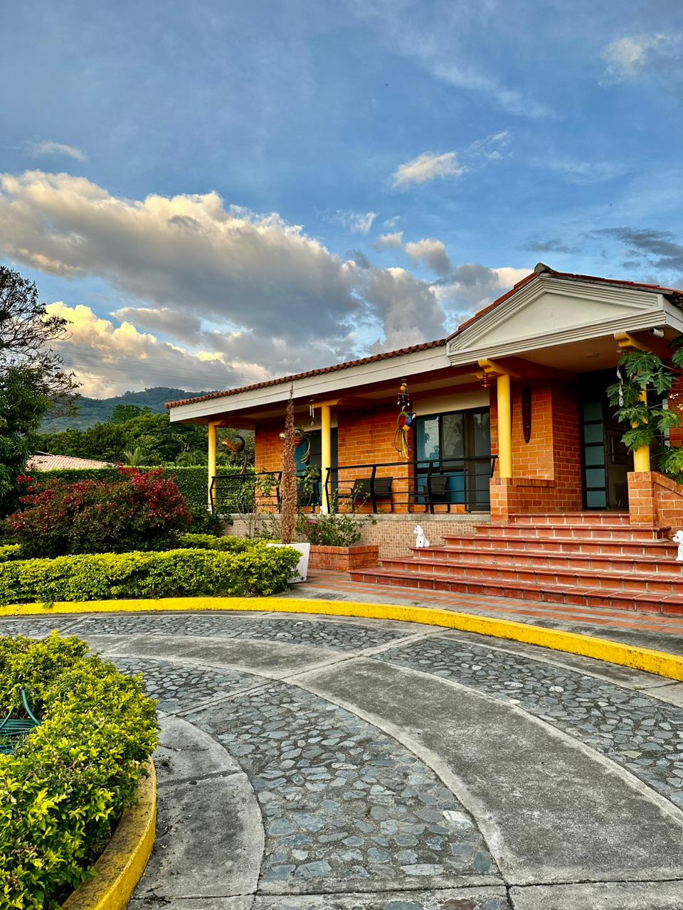 7BR| 5Estrellas,Finca+WiFi+Pool+Gym + 25 Personas