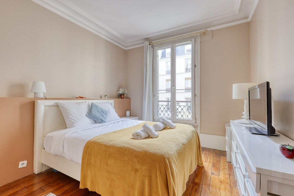 Lovely Authentic 1 Bedroom Flat-Heart of Paris 11