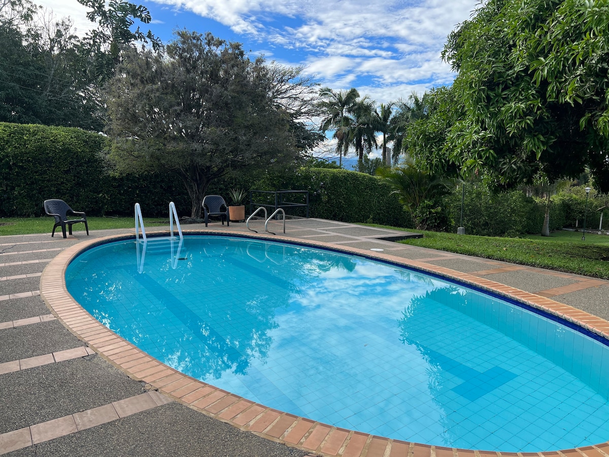 Casa en Cerritos |泳池| 4个房间