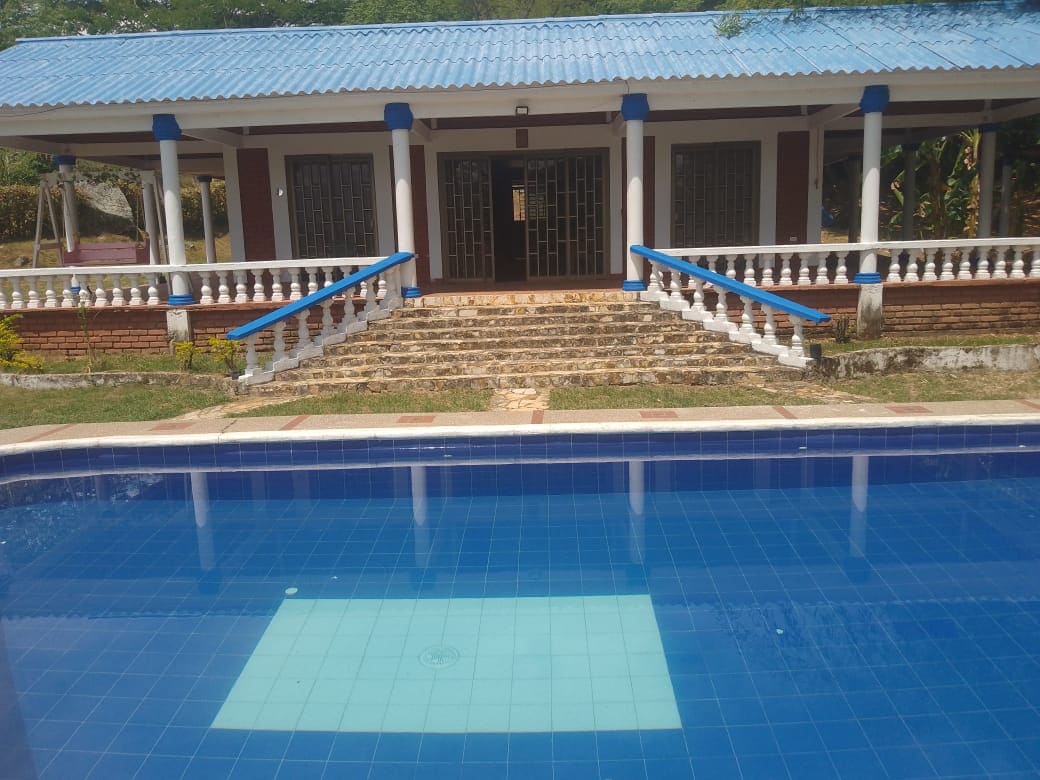 Cabaña piscina con chorros Privada