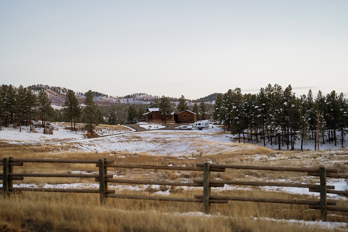 High Mountain Hideaway Lodge