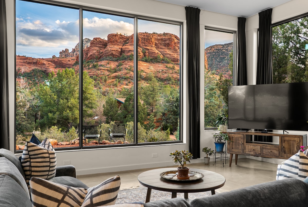 Eco in Sedona with Views and Extra Casita