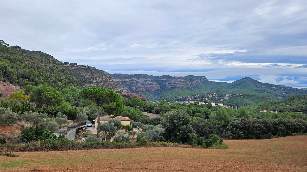 Sant Feliu de Codines的Refugio乡村