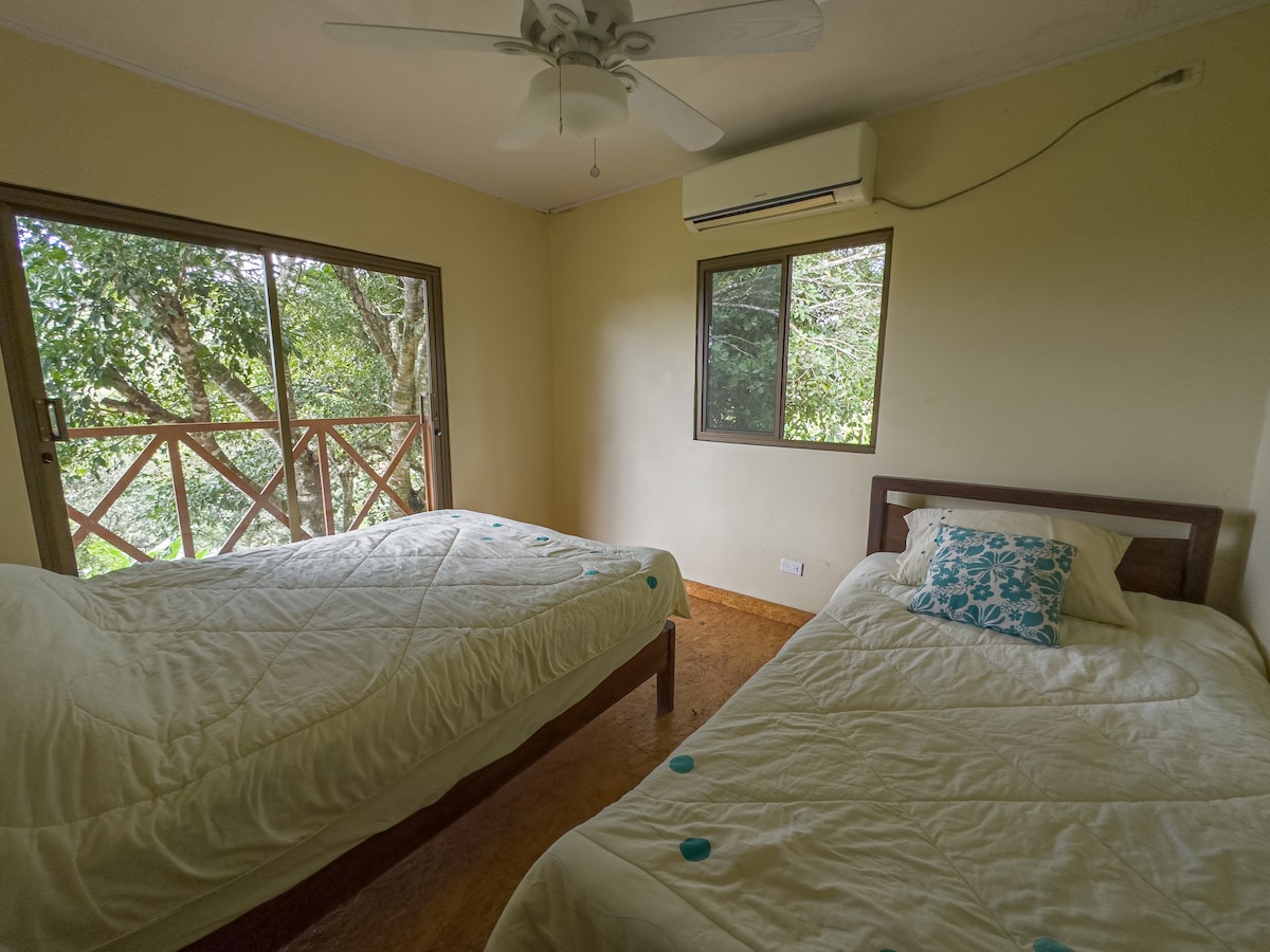 Cabin at El Montuoso Reserve