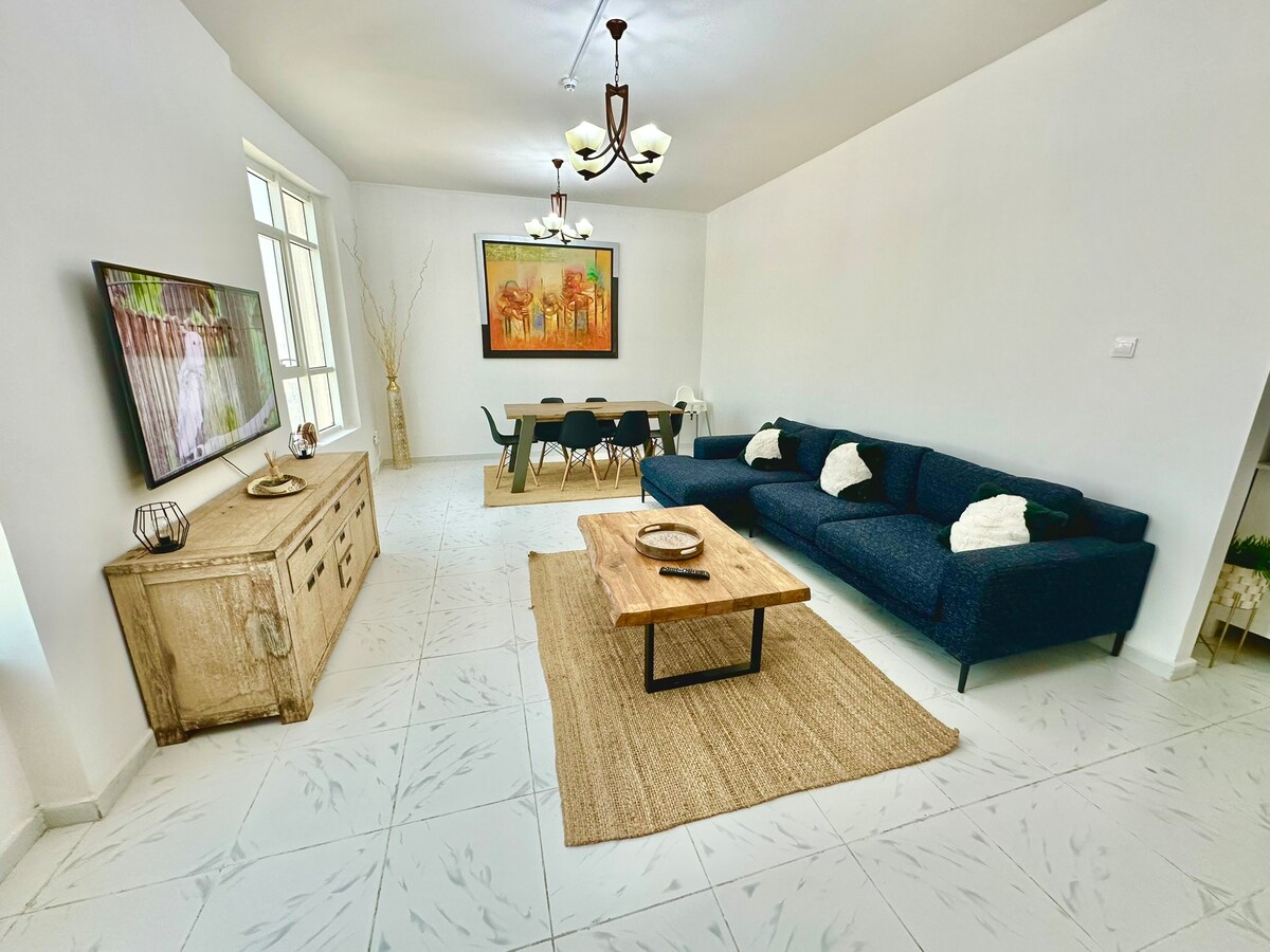 Luxury Appartement 2 Bedrooms 130m2 Al Majaz 3