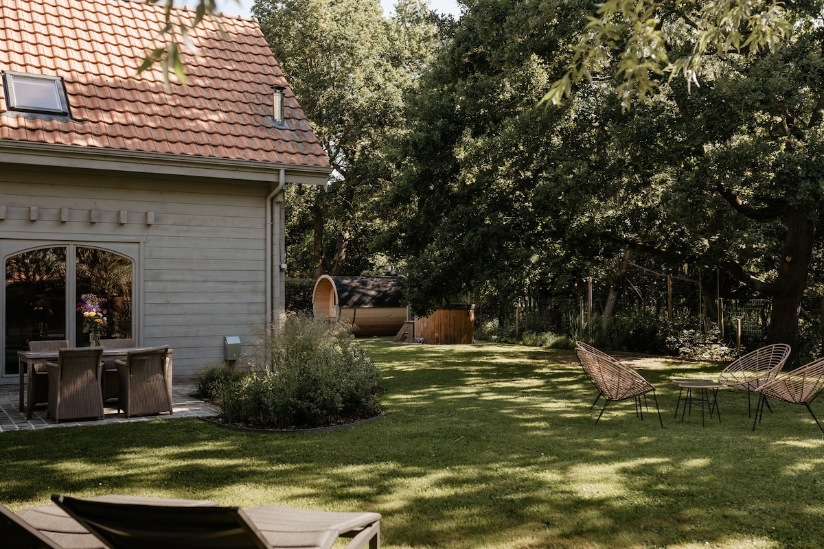 Vakantiehuis met wellness aan de rand van het bos