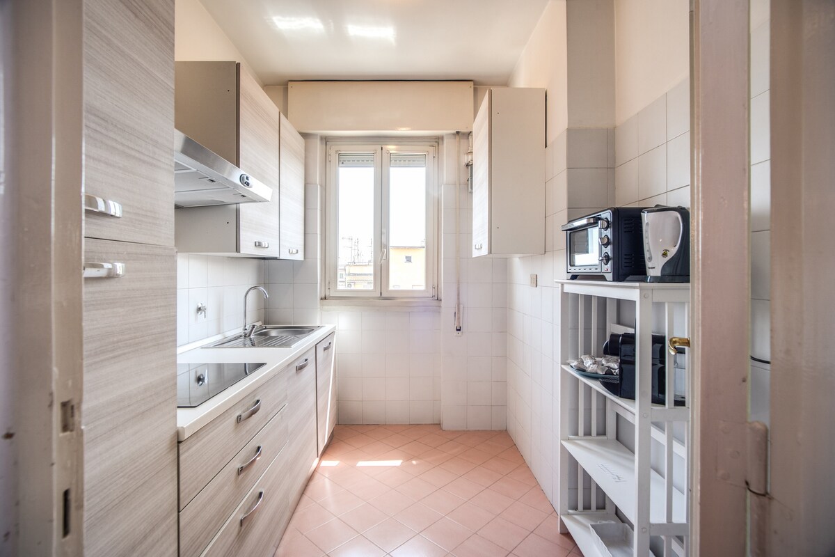 Colonna Suite Rome - San Giovanni Small Apt