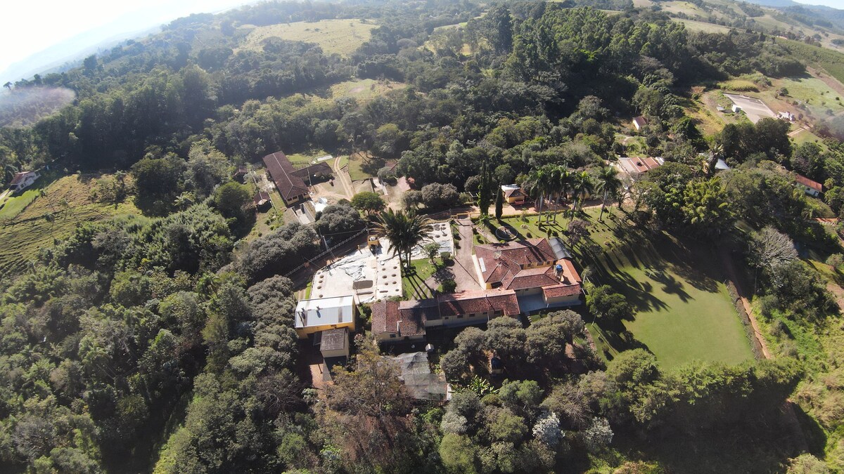 Casa com 5 suítes, em uma Fazenda sustentável