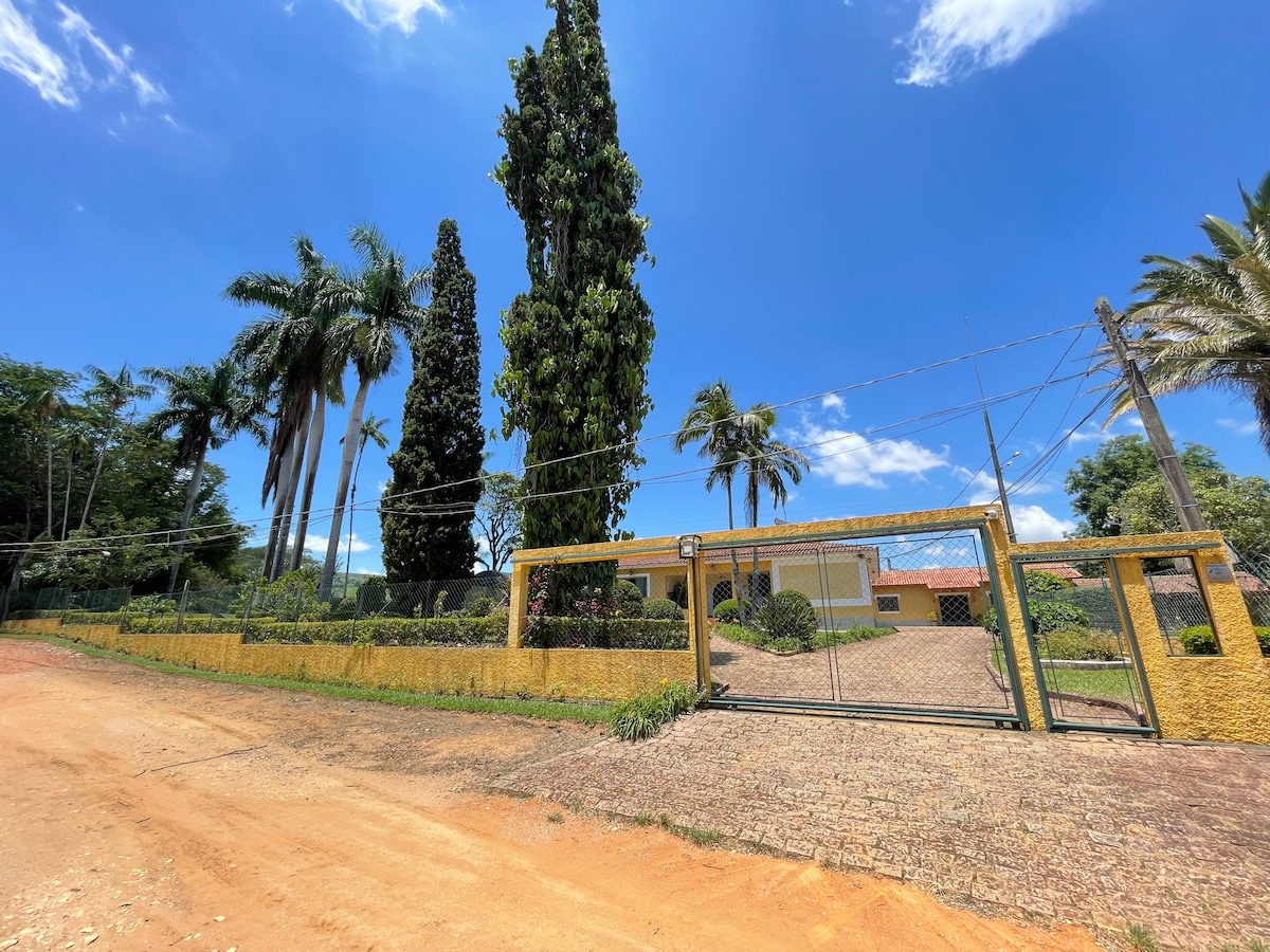 Casa com 5 suítes, em uma Fazenda sustentável