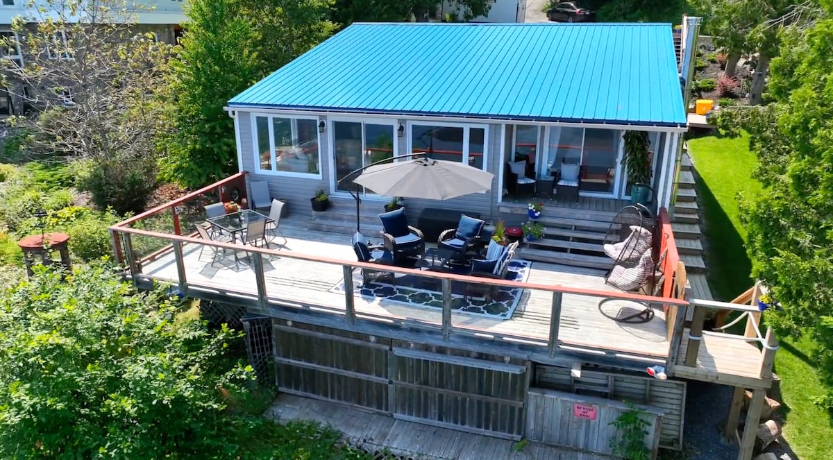 Blue Roof Bungalow