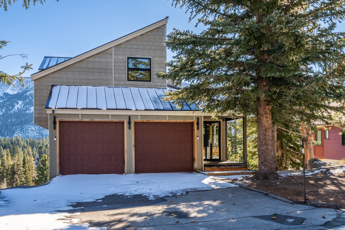 Best Views in Mammoth Lakes! 3500 SF home