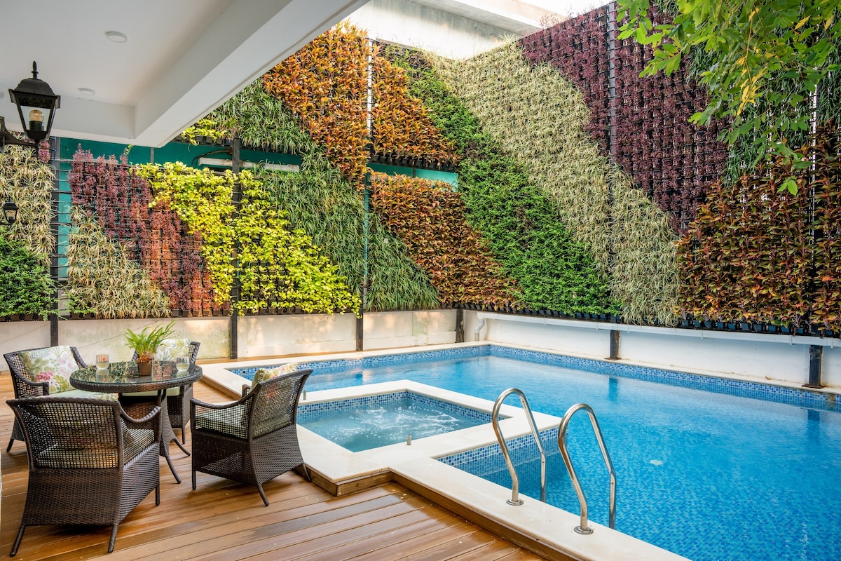 Luxury Suntuarios 4BHK villa with pvt Pool,Assagao