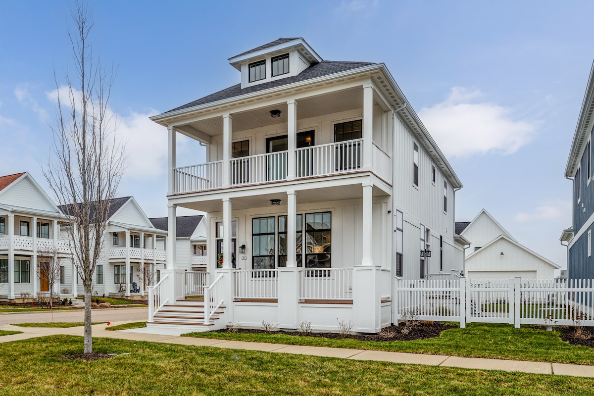 Harbor Shores House with Bunk Beds and Pool!