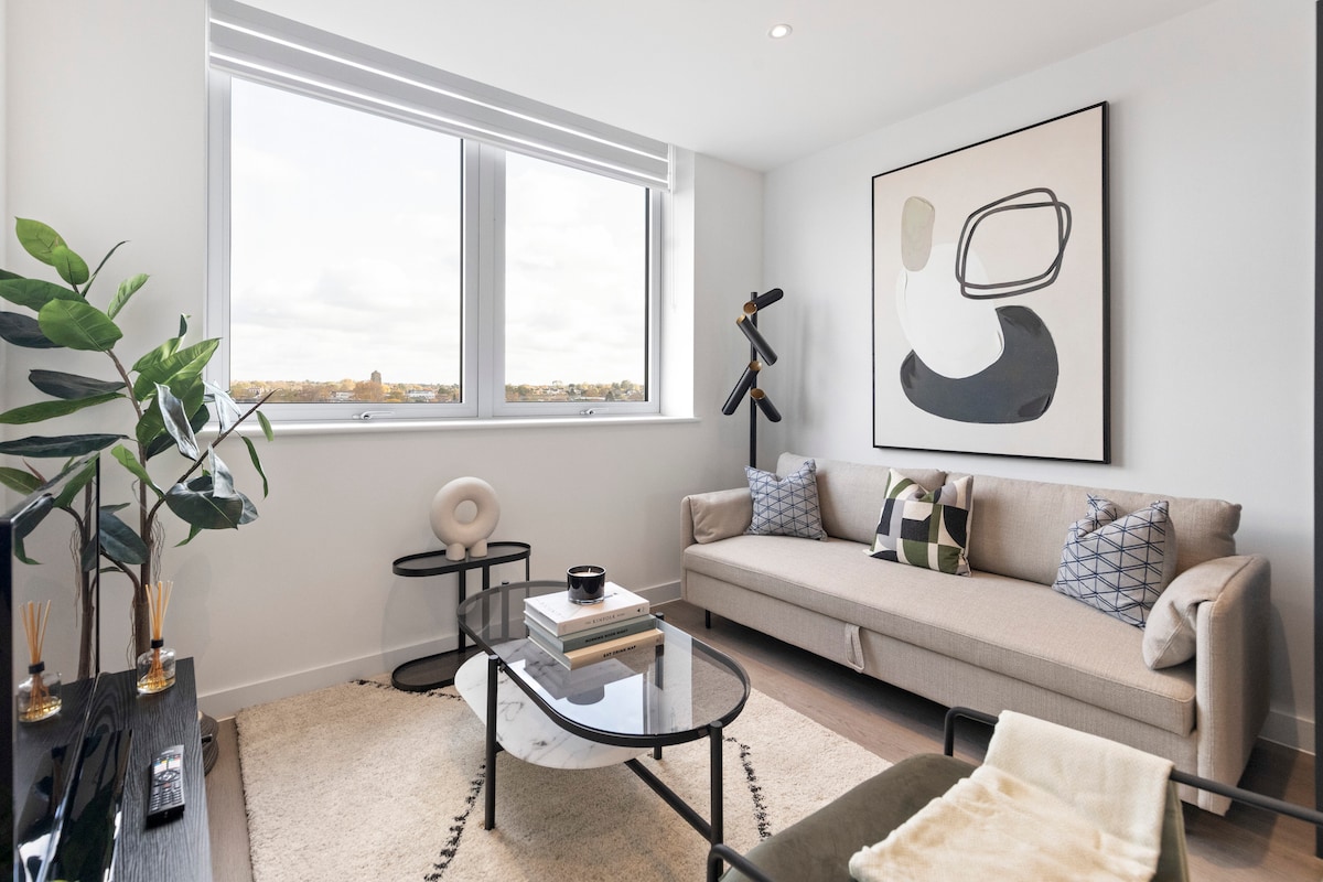 Cosmopolitan Living: Upscale 1BR Gem in Beckenham