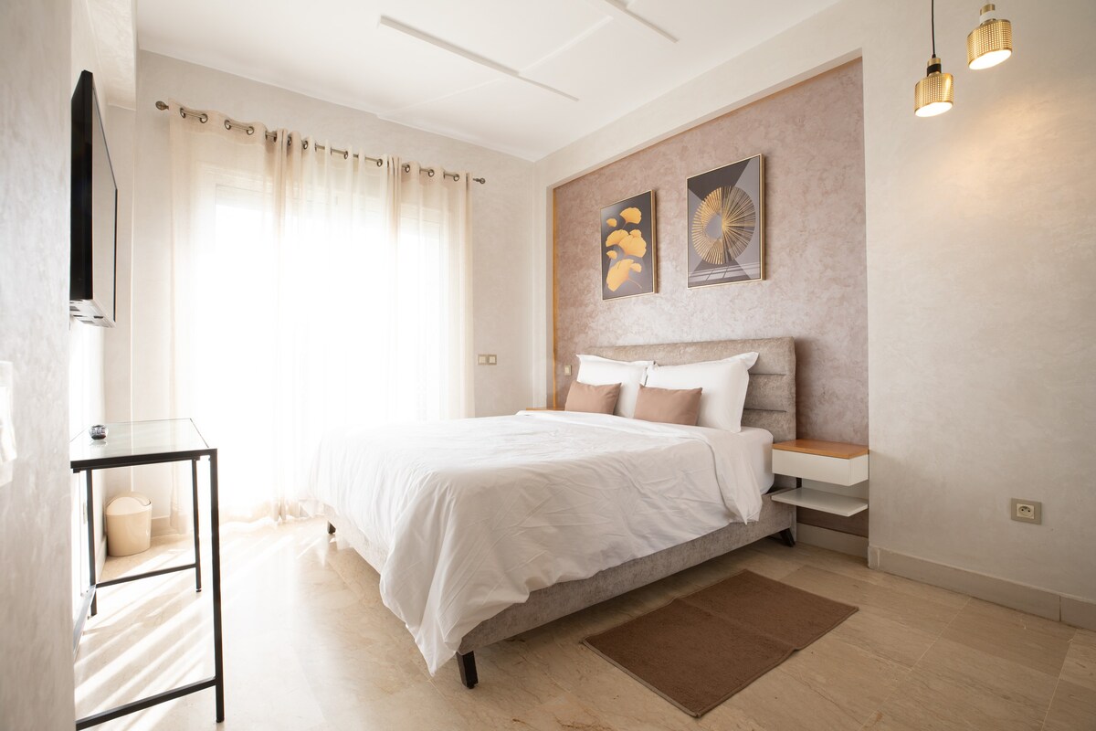 3间美丽的卧室+客房客房客房，位于卡萨市中心