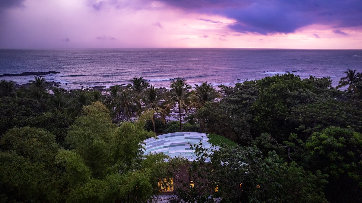 2 Oceanfront Villas 10 bdr Stunning Sunset Views
