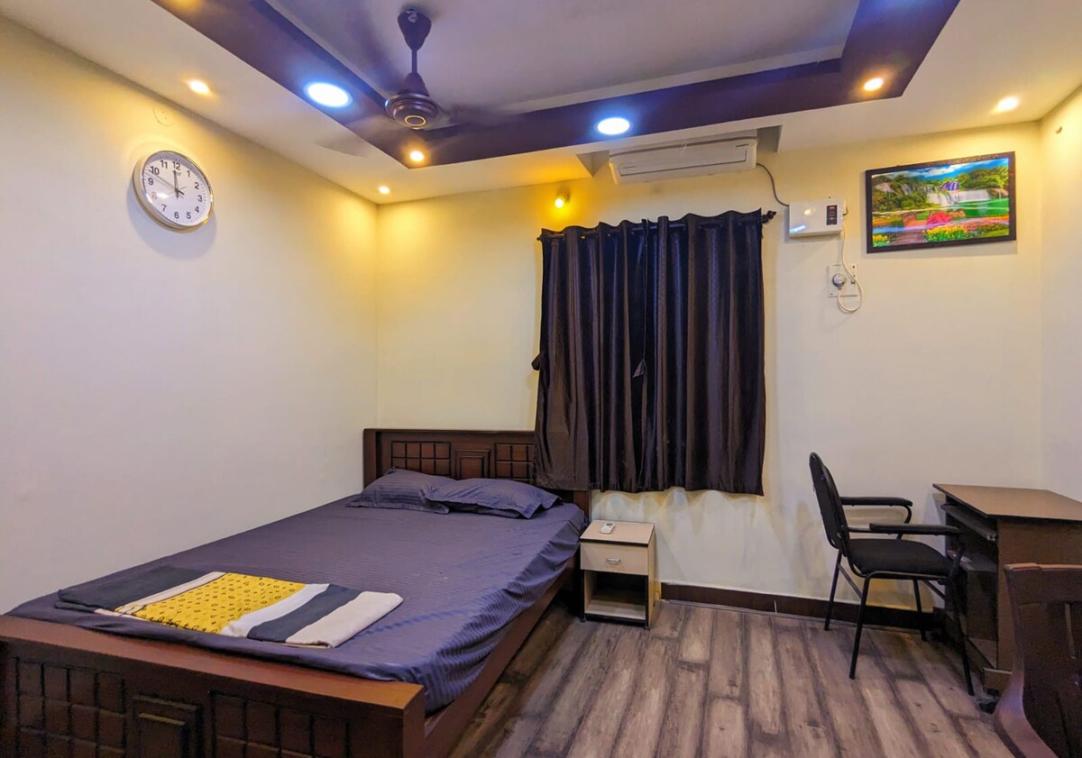 Fully furnished 5 BHK house