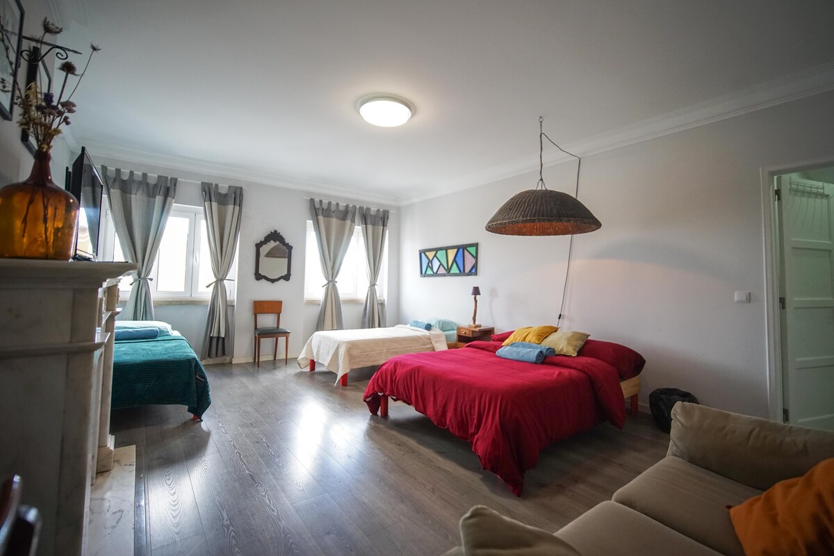 Tejo family room,  A6 - close to Lisbon Airport