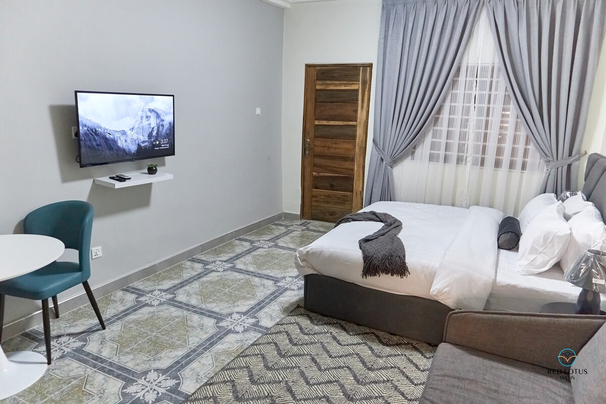 Cozy Executive Apartment | Red Lotus Oasis Ghana