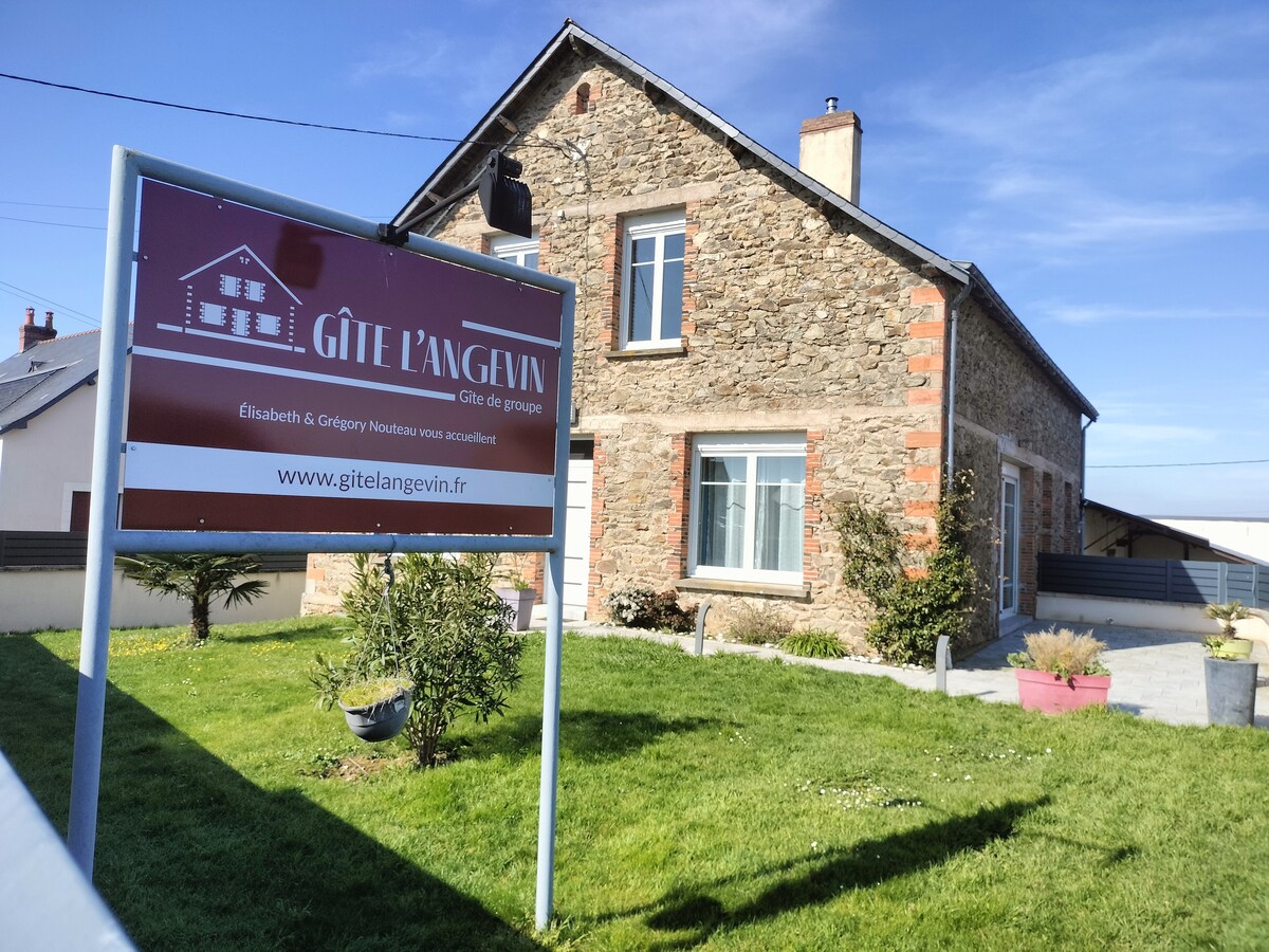 Gîte de groupe 14 personnes "L'Angevin"