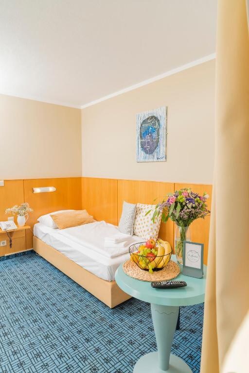 Balcony | 12 min to Center | Parking on Premises