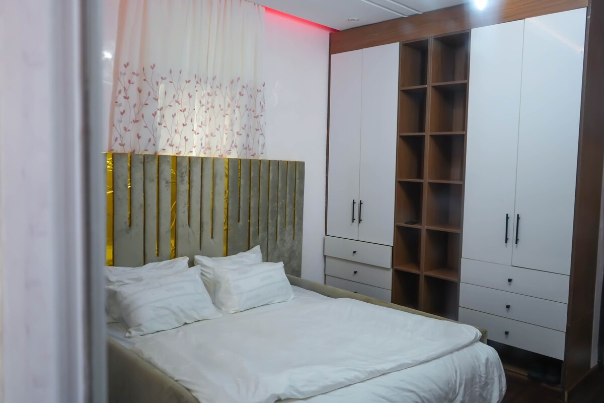 2 Bedroom Apartment Ugbor, Benin
