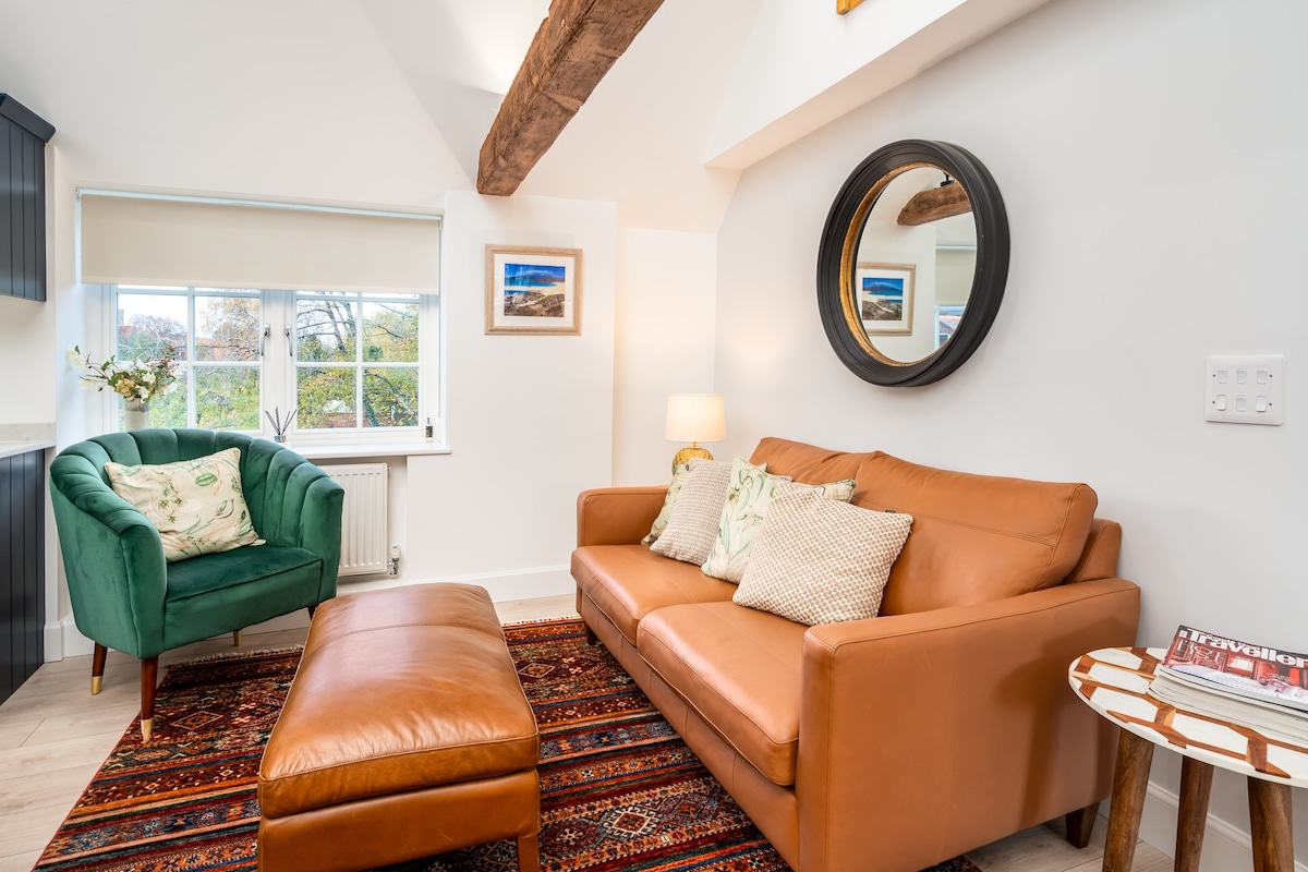 Stylish Character Home | Old Amersham Market Town