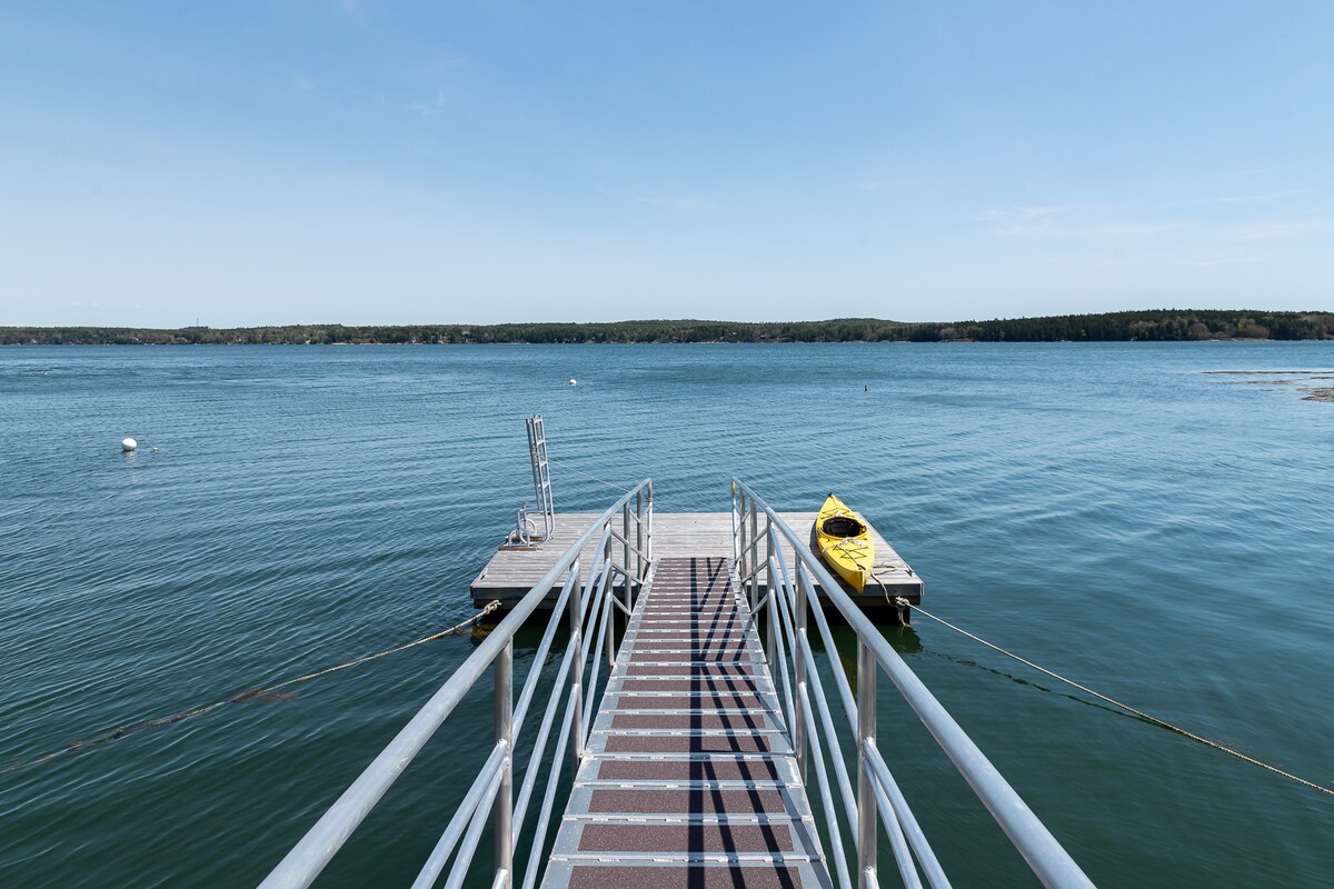 Breathtaking Views at Dingley Island Loons Nest