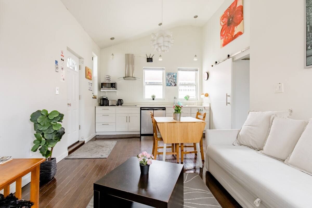 Charming TinyHome in NYC! What?!