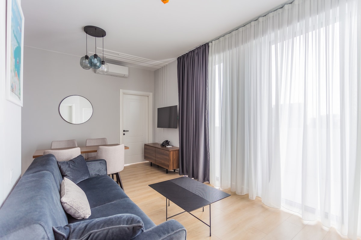 Nova Concierge Apartments - 2BR luxury penthouse